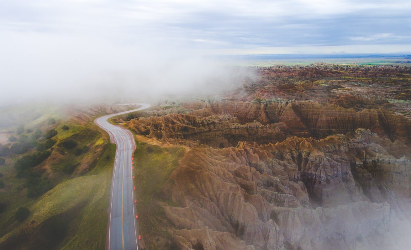 scenic-drive-in-badlands-national-park