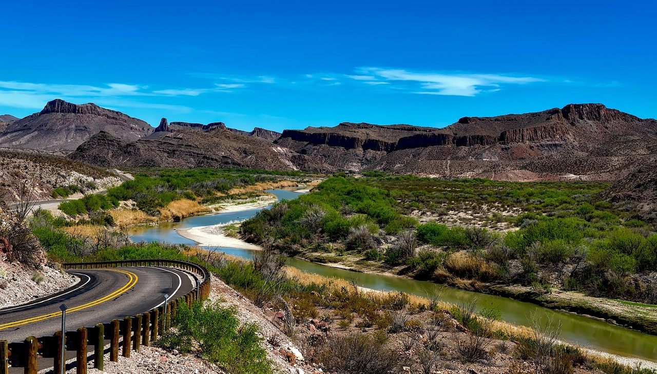 Scenic Road near Rio Grande River in Big Bends National Park