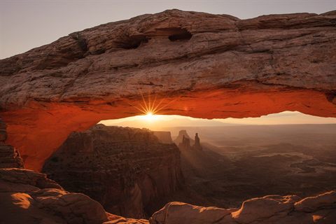Canyonlands National Park: Explore Countless Canyons, Arches, Mesas and Buttes