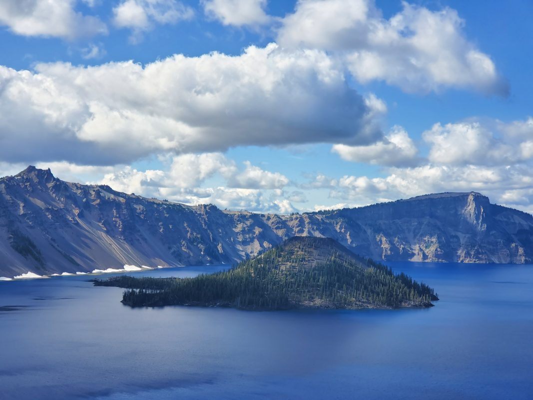 Beautiful Scenery around Crater Lake