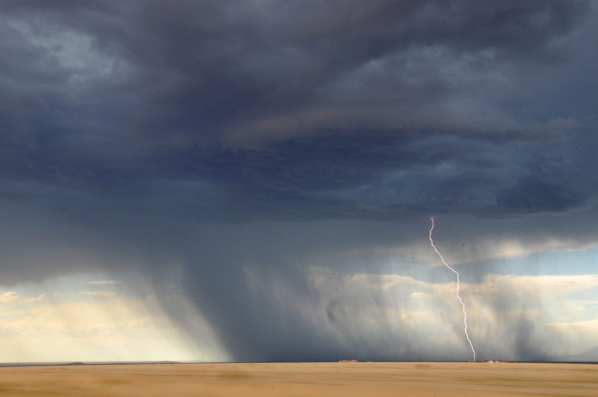 lightning strike in the desert