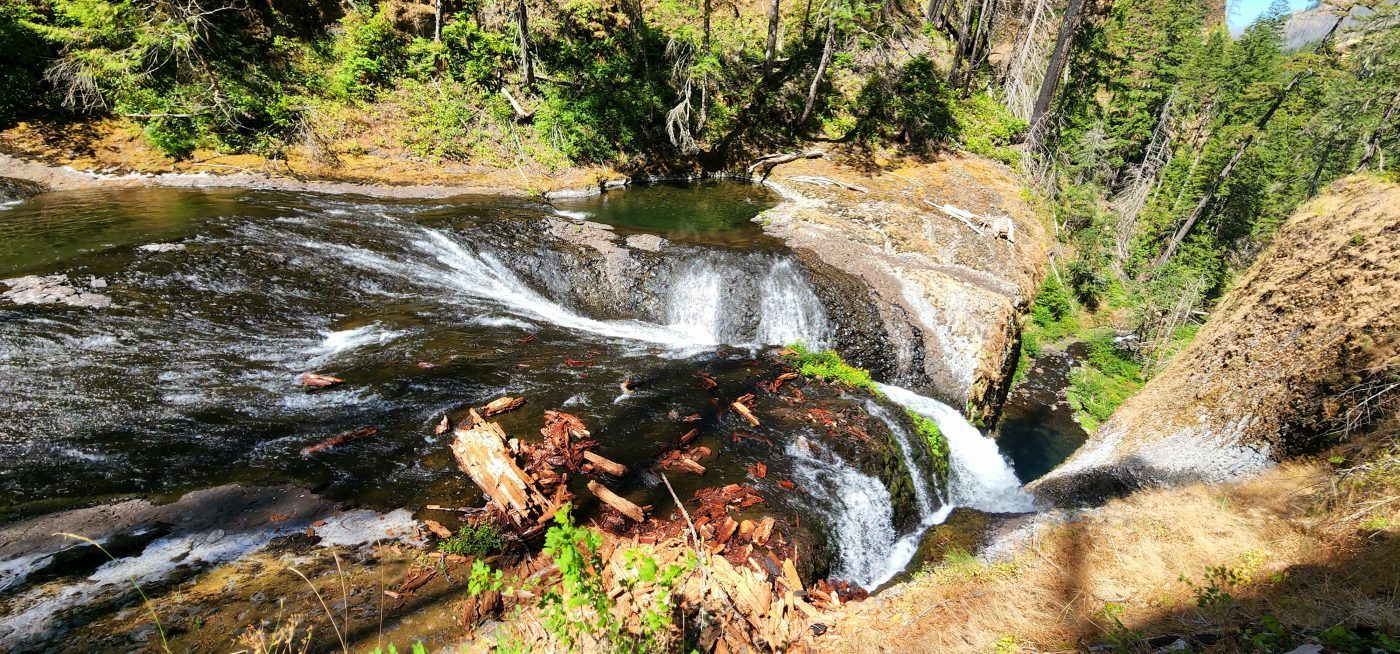 Waterfall on Eagle Creek Trail