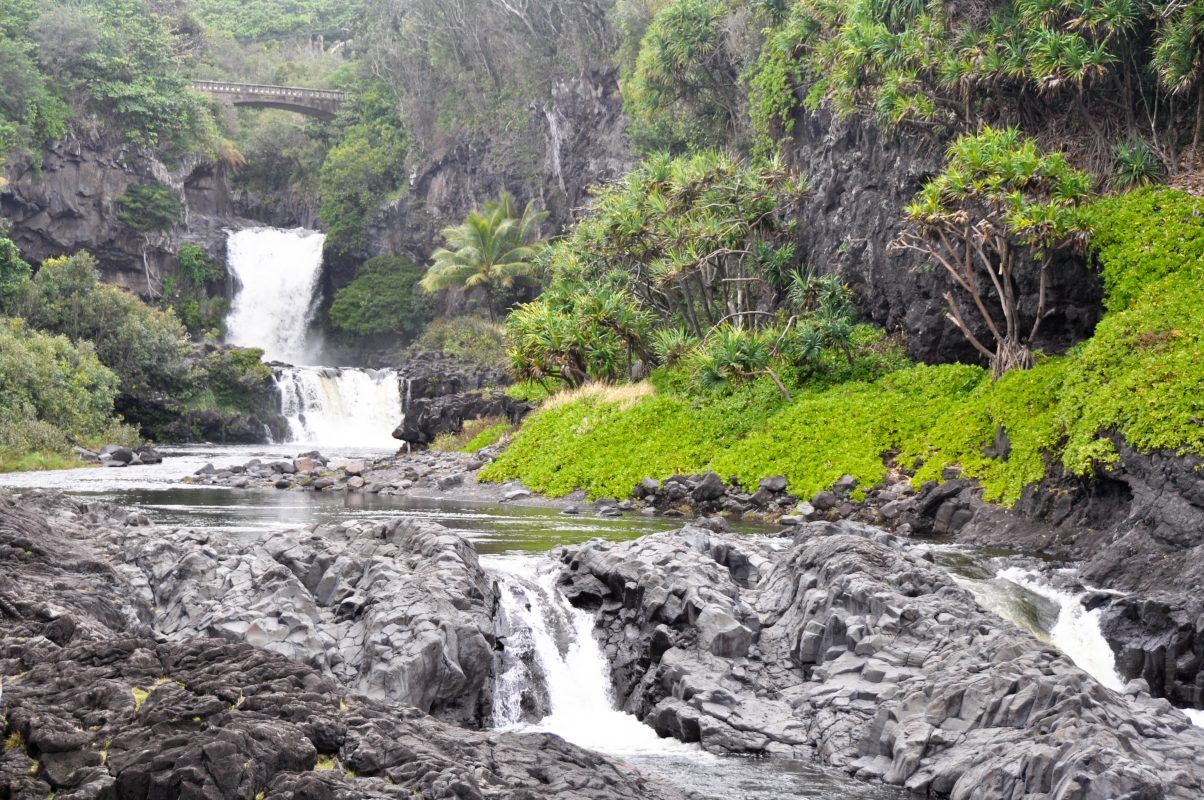 Seven-sacred-pools-in-haleakala-national-park