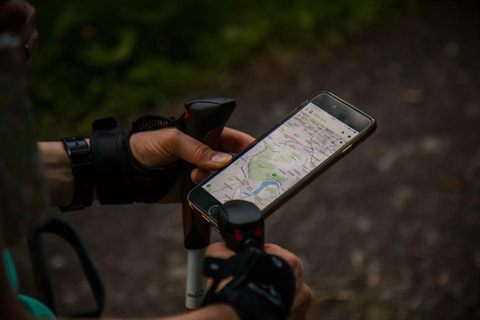 The Best Hiking Apps and Tools for Hikers and Backpackers
