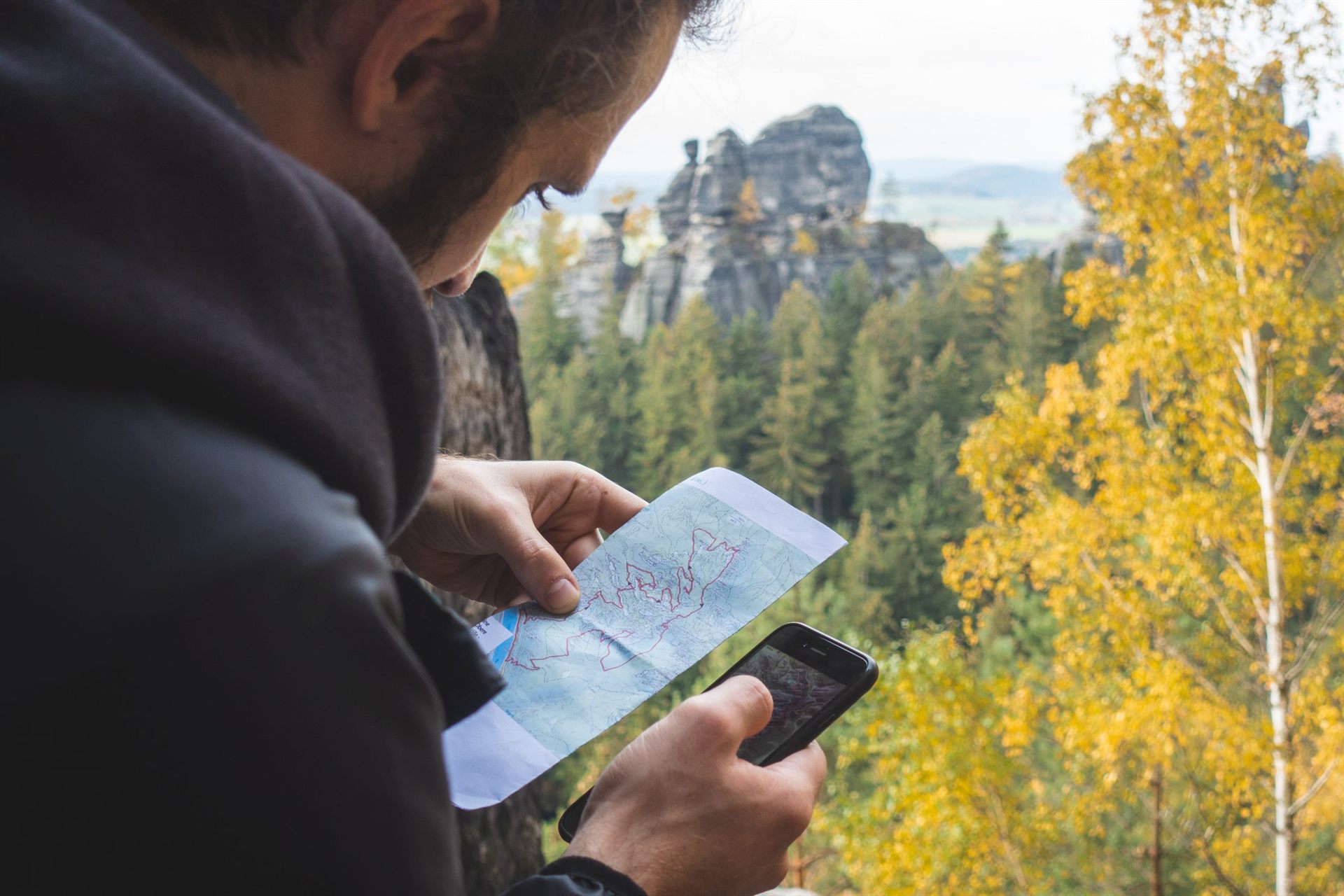 Hike Planning with GPS app and map