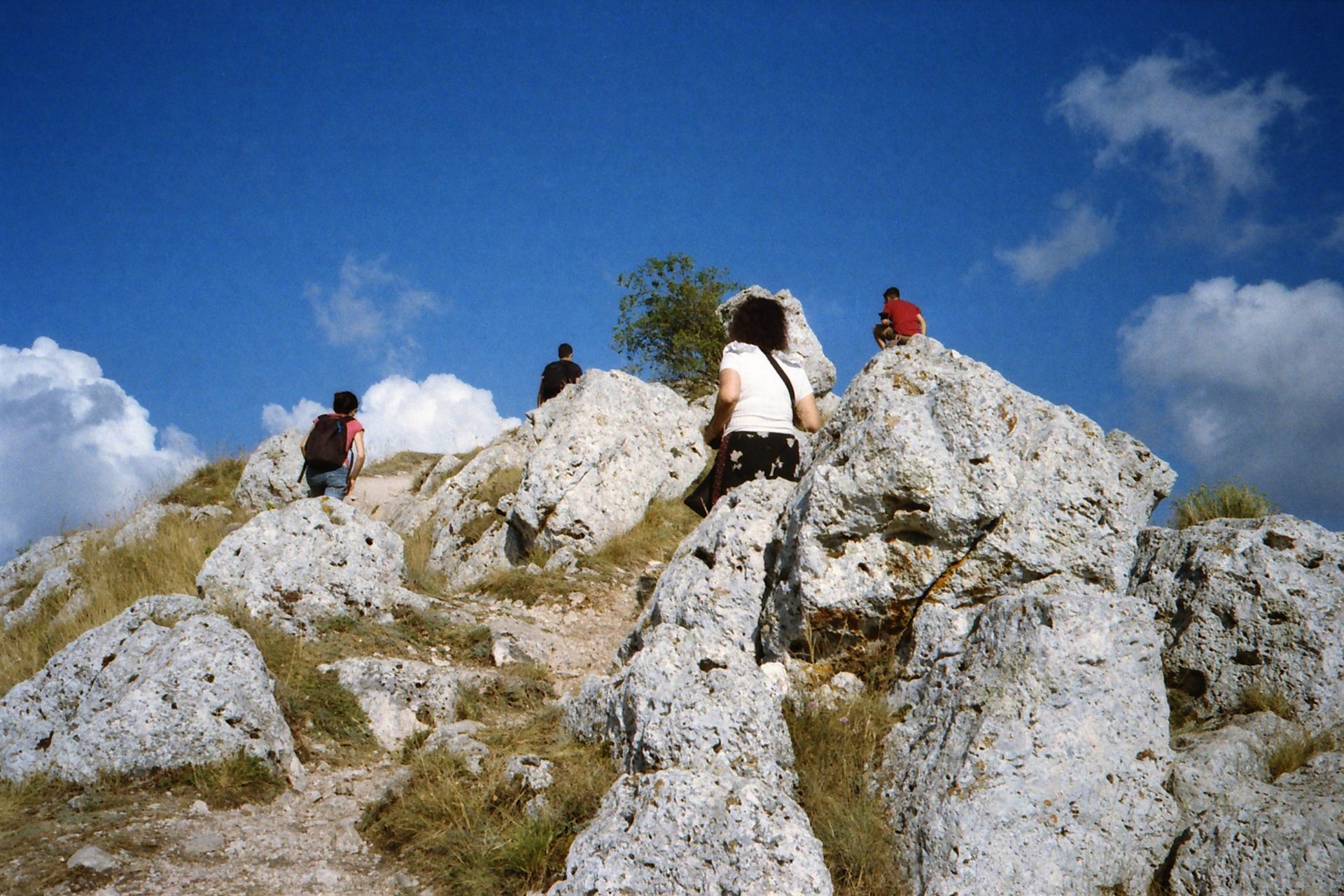 Hikers in the Appenine mountains