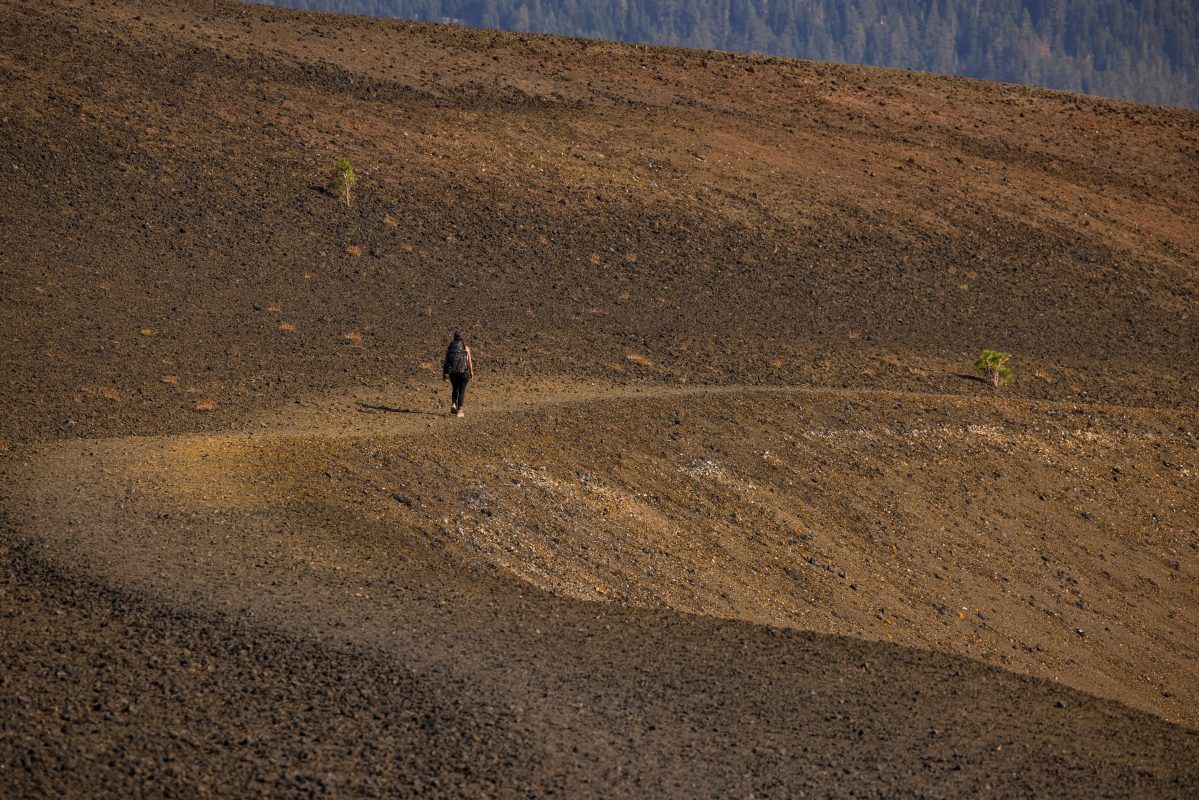 Desert trail in Lassen Volcanic Park
