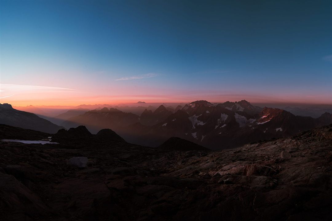 North Cascades National Park: Majestic Peaks and Emerald Lakes