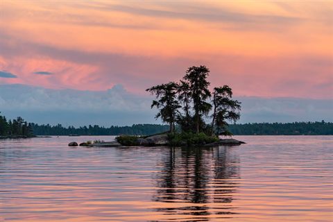 A Guide to the Water Wonderland of Voyageurs National Park